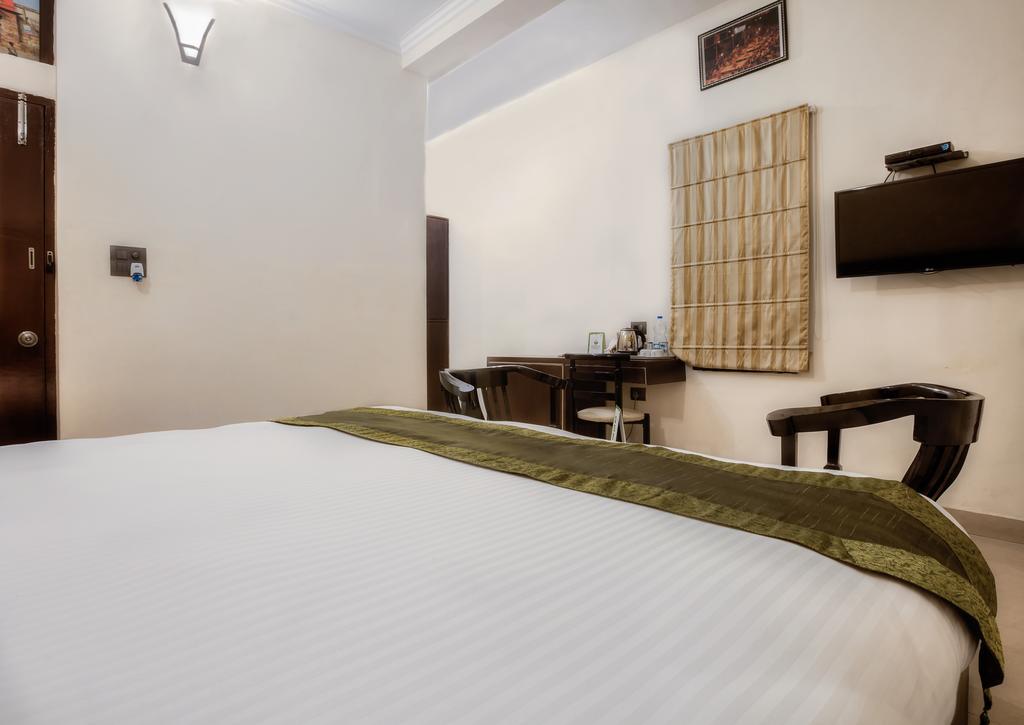 Hotel Prakash Palace 3*
