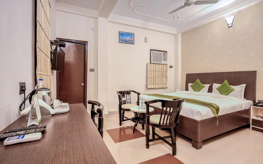 Prakash Palace 3*
